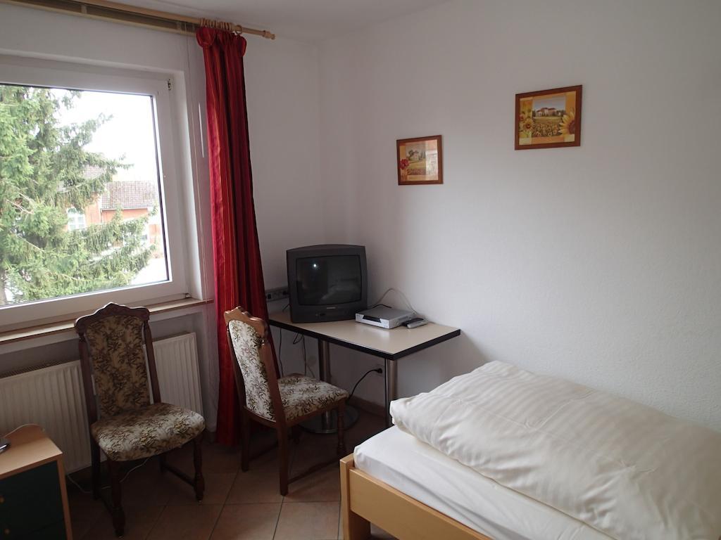 Schapers Ferienwohnungen Emmerthal Habitación foto