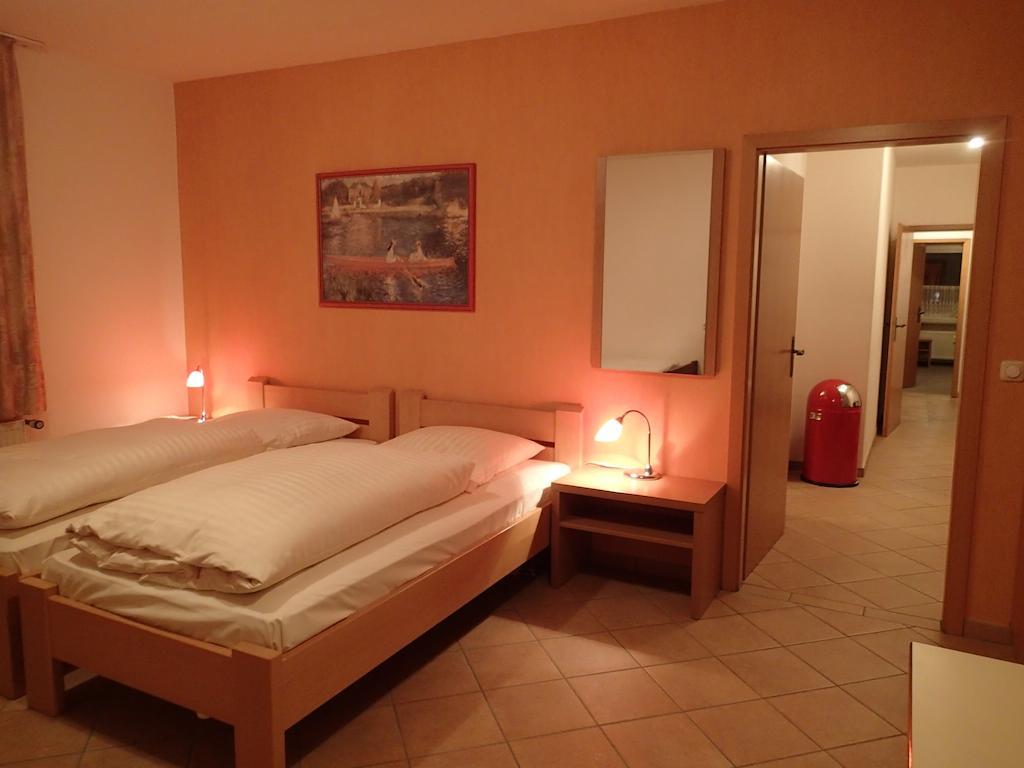 Schapers Ferienwohnungen Emmerthal Habitación foto
